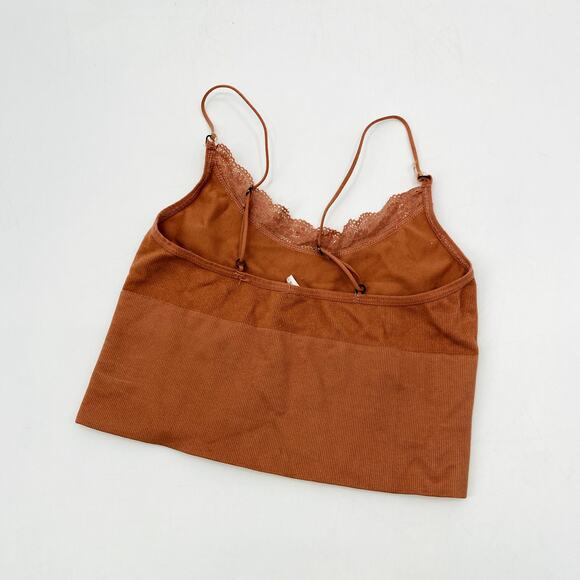 Urban Outfitters pink ribbed lace trim bralette - Picture 2 of 4